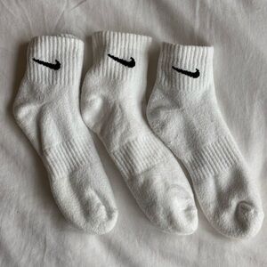 Nike Everyday Cushion White Ankle Socks x3